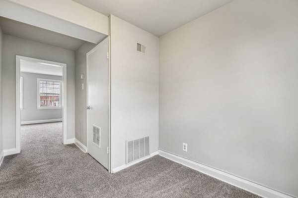 Laundry Facilities, Situated in Baltimore!, 2BD 1BA 1