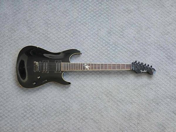 Fender Showmaster Black Out HH フェンダー Late 90's Fender Showmaster Set Neck HH Stratocaster Black