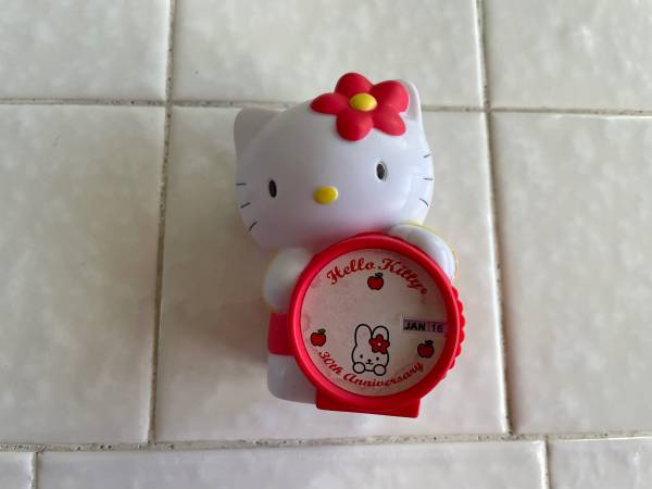 2004 Sanrio Hello Kitty 30th Anniversary Perpetual Calendar Figurine 1
