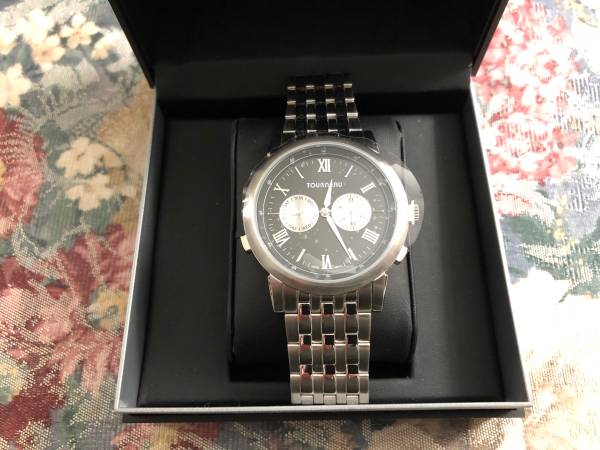 Brand New Black Display face Men’s Tourneau Watch with Picture 1