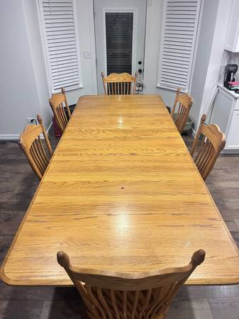 Amish Solid Oak Dining Table 1