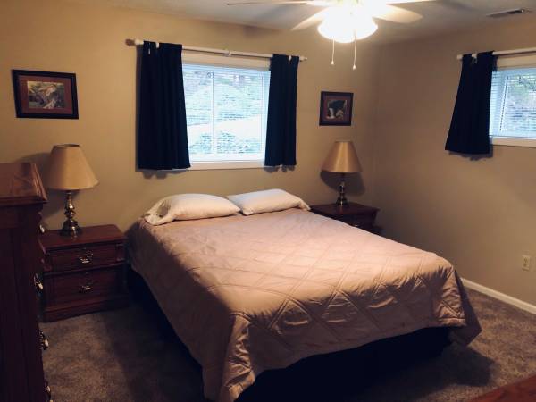 $1,500 / 1br - 900ft2 - All utilities included fully Furnished 1-bedroom Apt. (Asheville)64029211881601122