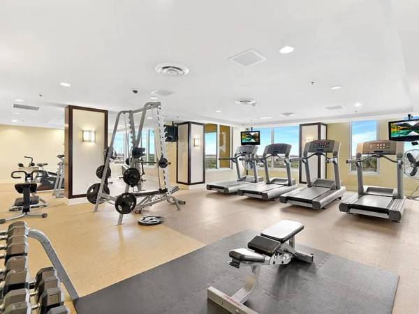 $100 / 2br - TWO balconies including BAY and BEACH views (Galveston)63611864694657123