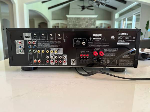 Yamaha Receiver 1