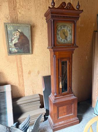 Vintage Seth Thomas grandfather clock 1