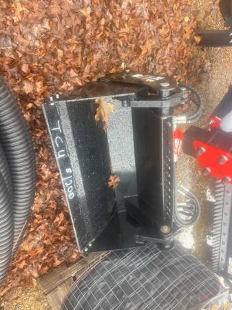 New mini skid steer 4in1 bucket 1