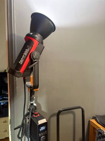 Aputure 300d vs2 1