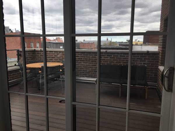 $1,500 Studio Sublet w/ Private Outdoor Space in Greenpoint Nov 3-17 (Greenpoint)64193136571010124