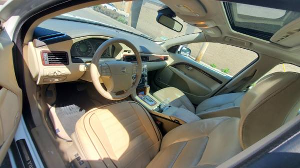 2007 VOLVO S80 V6 LE Fully Loaded leather Sunroof Exc Cond - $3,450 (Elmwood pk)63517398914435124