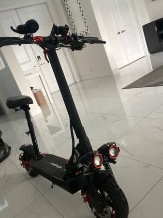 Freeboy J11Max Electric Scooter 1