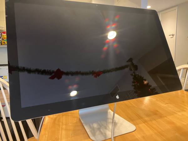 Apple Thunderbolt Display, 27" 1