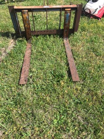 Fork heavy duty three point hitch 42 inches long 1