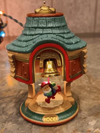 Hallmark "Bells Are Ringing" Ornament Light, Motion & Sound! 1
