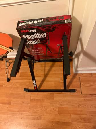 Amp stand 1