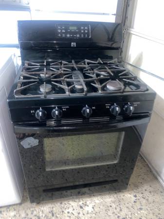 Kenmore gas range 1