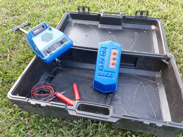 Goldak/UDSEC Cable, Pipe, Conduit, Locating System 1