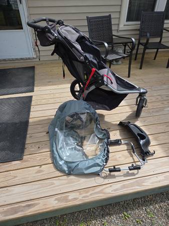 B-O-B jogging stroller 1