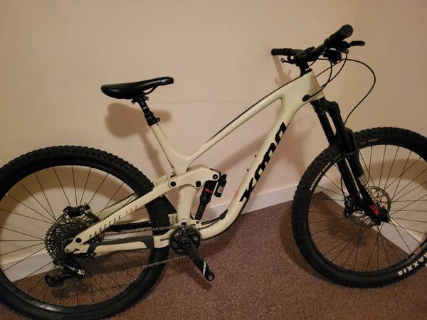 Kona Process 153 carbon 1