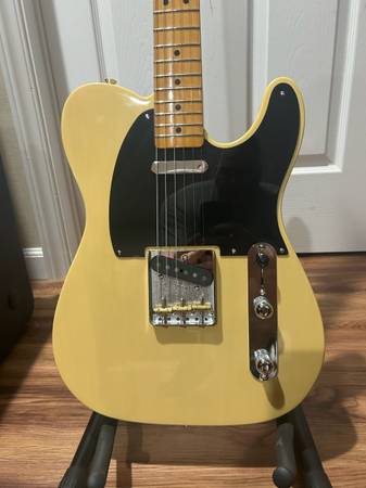 Fender Vintera 2 Nocaster 1