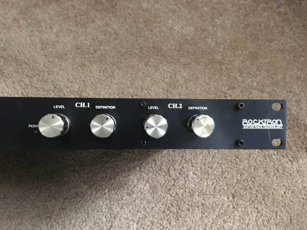 Rocktron Velocity 120 Stereo Power Amp 1