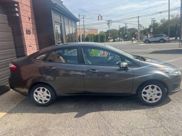 2016 Ford Fiesta for sale 1