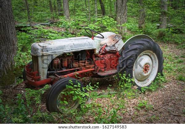 Wanted Ford Tractors 1
