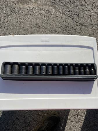 Snapon 1/2 dr socket set 1