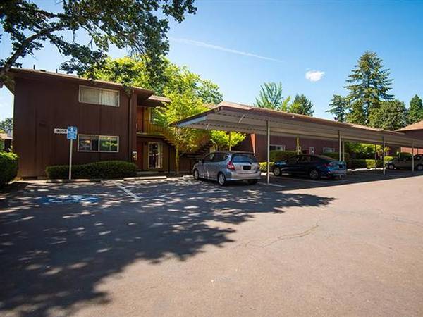 $1,311 / 1br - 686ft2 - Covered Parking, Red Tail Golf Course, Laundry Rooms, Refrigerator63777362843265124