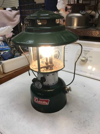 Vintage Coleman Big Hat 228F Camping Lanterns 1