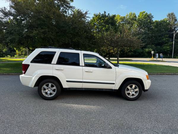 2009 Jeep Grand Cherokee 6 Cylinder AWD - $4,700 (Wappinger’s Fall’s)63436938248193124