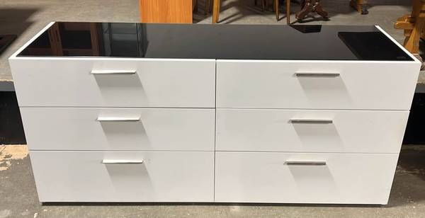 Modern White 6-Drawer Dresser with Black Glass Top – Sleek Low Profile 1