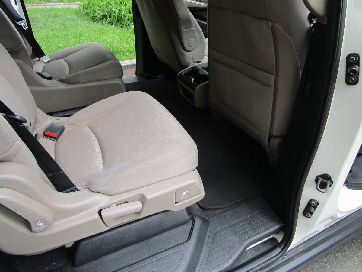 2018 Honda Odyssey LX,  One owner, Very Low MI 39320