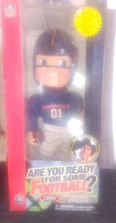 Denver Broncos singing bobblehead 1