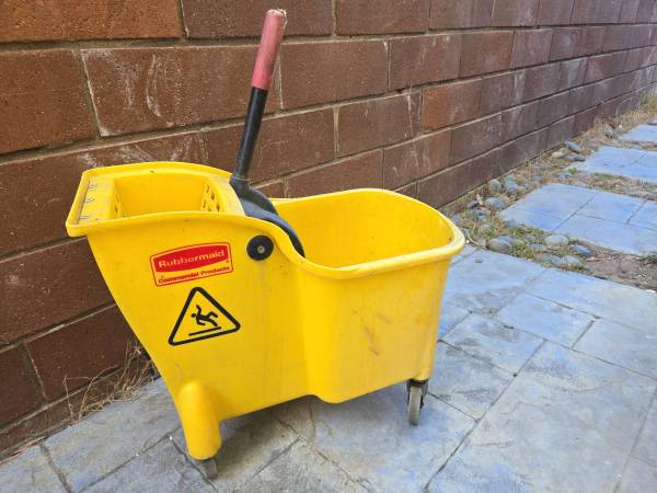 Mop Bucket 1