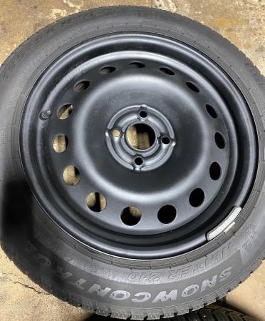 4 16-inch steel rims and tires - $300 (Waukegan, Gurnee, Lake Bluff, North Chicago, Grayslake, Zion)63471152553475124