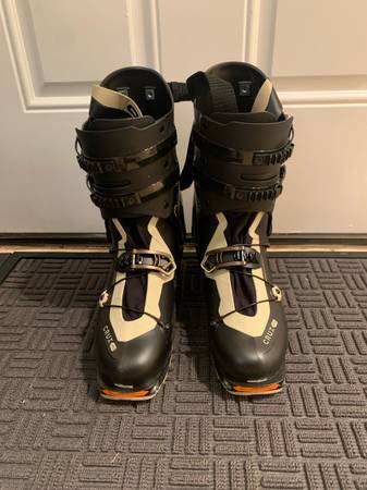 Head crux pro ski touring boots 1