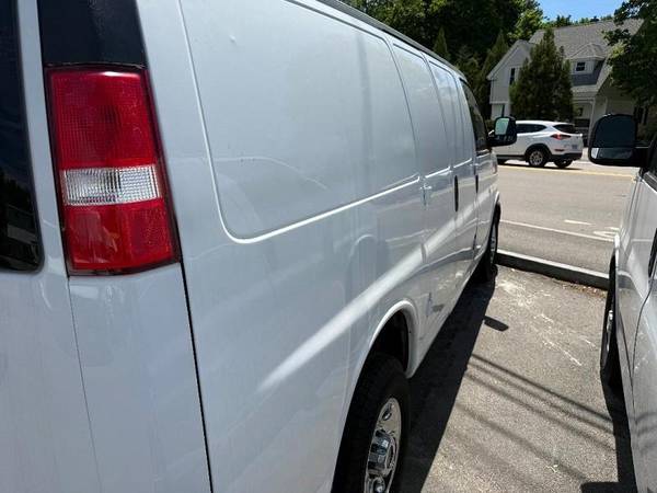 2020 Chevrolet 2500 EXPRESS VAN - Photo 8