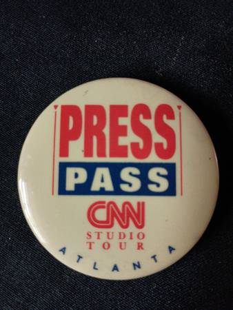 CNN PRESS PASS,1996 STUDIO TOUR ATLANTA,VINTAGE,NEW! 1