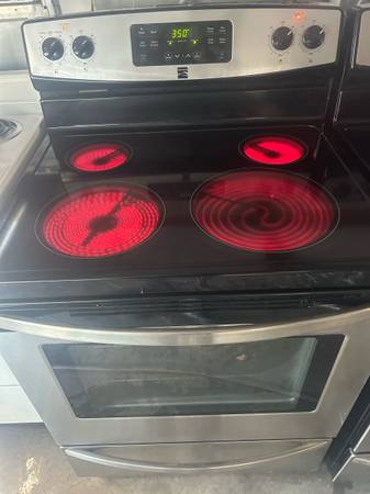 Like new kenmore glass top stainless steel 1