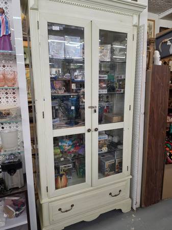 Display cabinet 1