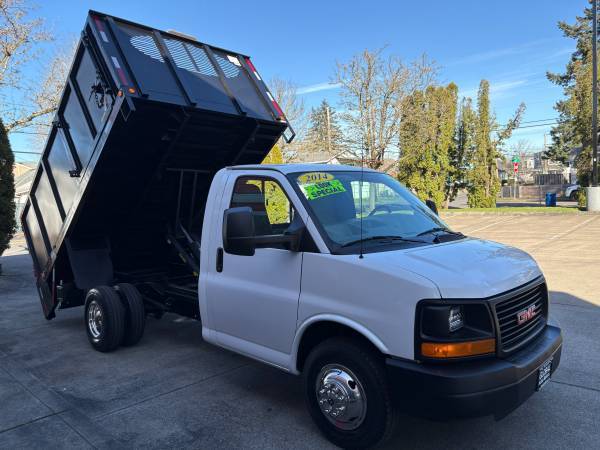 2014 GMC SAVANA G3500HD GAS 50K.MI.12FT.DUMP NEW BUILD+LIFT TRUCK*SALE 1