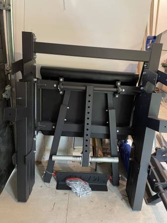 Titan H-PND Reverse Hyper Machine 1