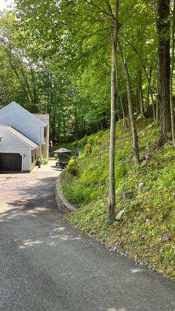 $600,000 / 3br - 2005 Colonial63989074338435123