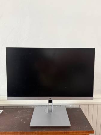 HP EliteDisplay E223 21.5 inch 1920x1080 Widescreen IPS LED-Lit Monitor  w/Power 1