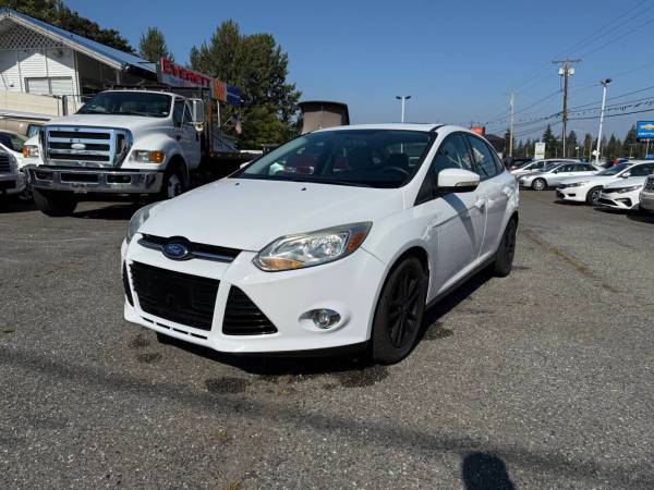 2015 Ford Focus  SE 4dr Sedan Sedan 1