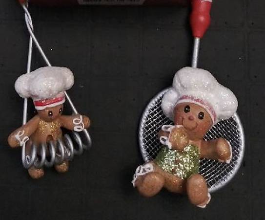 2 Kurt Adler Kitchen Gingerbread Men Ornaments 1