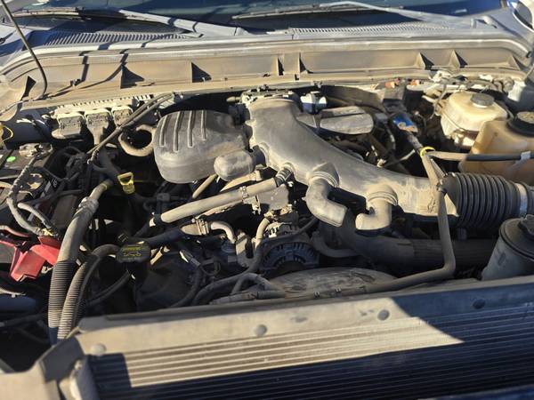 2012 Ford F550 - Photo 10