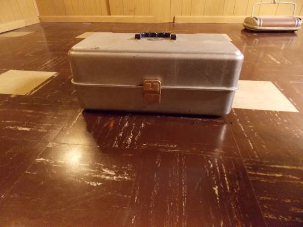 tackle box 1