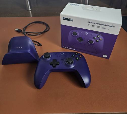 8Bitdo Ultimate 2 Wireless Controller 1