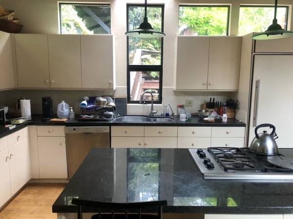 $1,300 / 3br - One Bedroom Available At Three Bedroom House - Near UC Berkeley (berkeley north / hills)63928542187010122